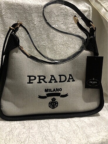 Beden Prada model