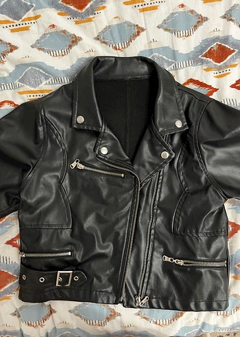 Siyah Deri Biker Ceket, Tokalı, Sıkı Kesim