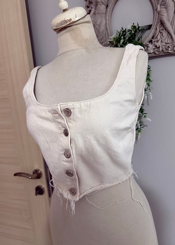 Düğmeli Beyaz Keten Bohem Büstiyer - Görsel 2