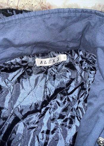 Kadın Lacivert Kürklü Mont - Görsel 4