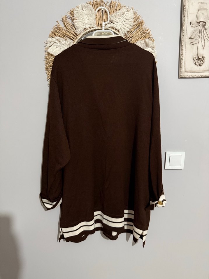 Düğmeli Kahverengi hırka - Görsel 4