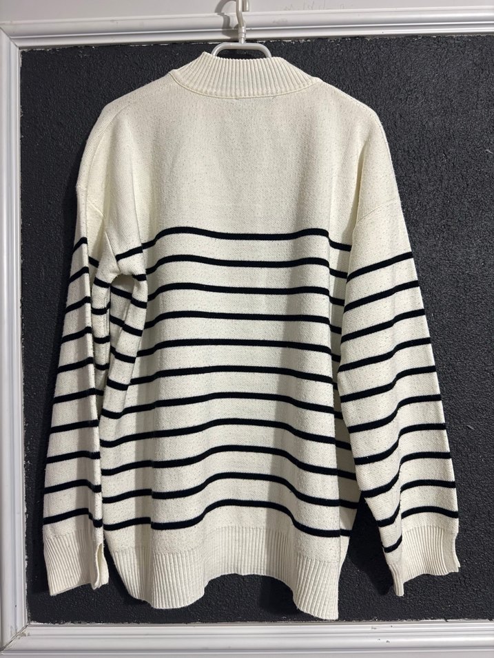 Boğazlı Yaka Çizgili Kadın Triko Kazak - Görsel 2