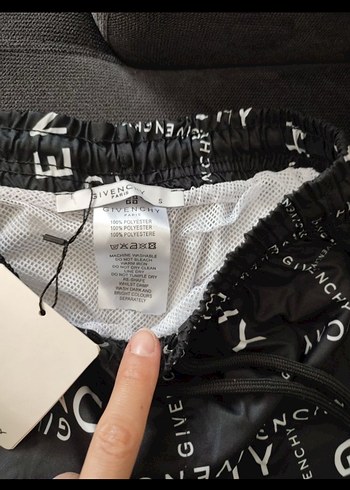 Givenchy Gri Baskılı Mini Erkek Şort - Görsel 3