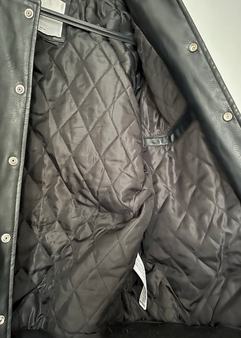 Bershka Bershka Siyah Beyaz Deri Bomber Ceket