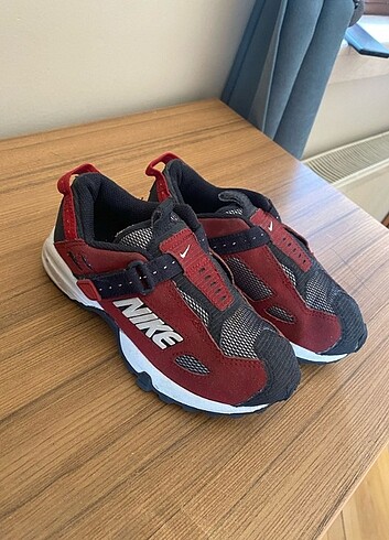 Nike orjinal kırmızı lacivert spor ayakkabı