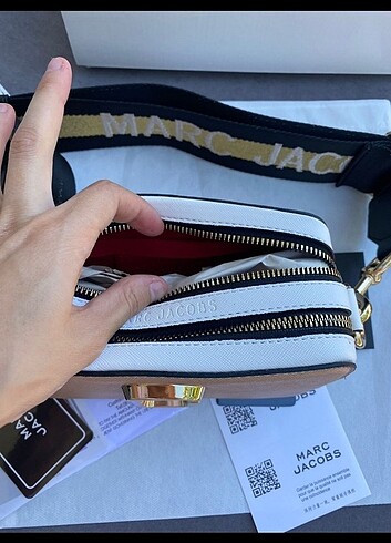 Beden camel Renk Marc jacobs çanta ambalajında etiketli