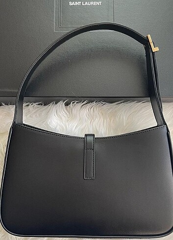 Beden siyah Renk Yves saint laurent çanta ambalajında etiketli sıfır ürün