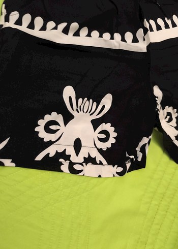 Mavi Batik Desenli Bol Kesim Mini Şort - Görsel 9