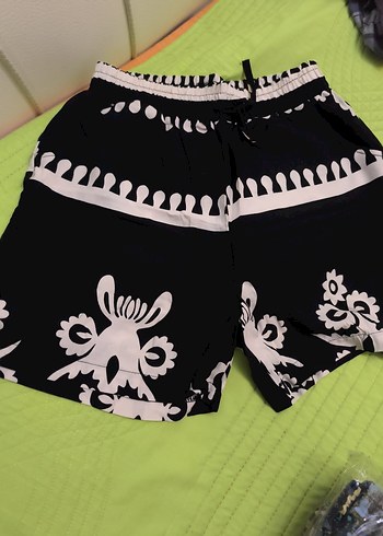 Mavi Batik Desenli Bol Kesim Mini Şort - Görsel 7