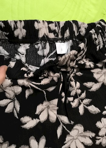 Gri Desenli Midi Şortu - Görsel 11