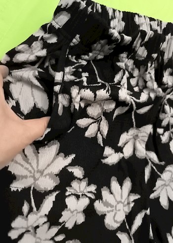 Gri Desenli Midi Şortu - Görsel 10