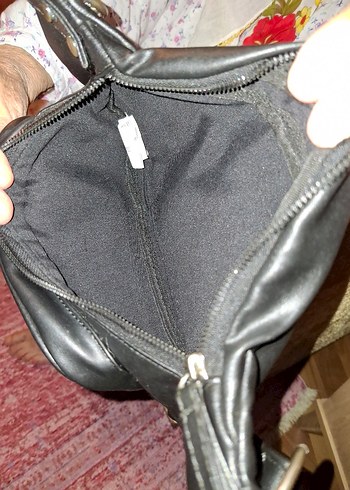 Siyah Deri Bel Çantası - Görsel 2