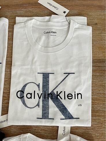 m Beden beyaz Renk Calvin klein M, L ve XL tshirt