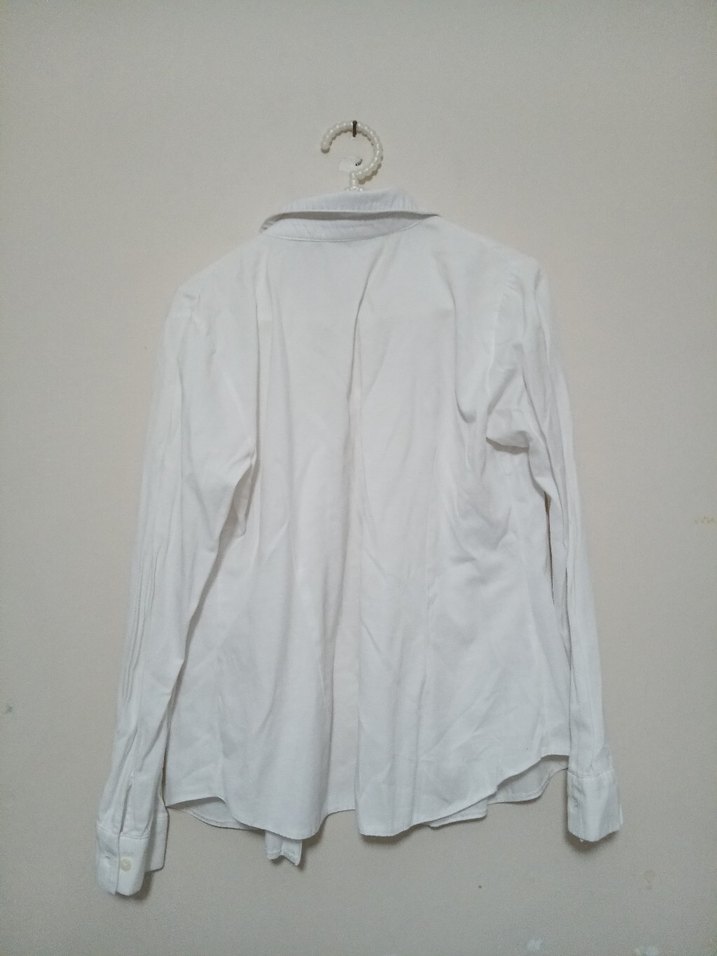 Beyaz Keten Düğmeli Kadın Gömlek - Görsel 2