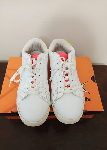 Kinetix Beyaz Spor Ayakkabı Kadın - Görsel 3