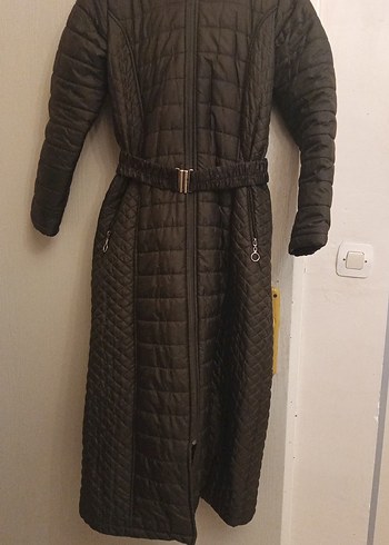 Kemerli Siyah Uzun Kadın Kışlık Mont - Görsel 2