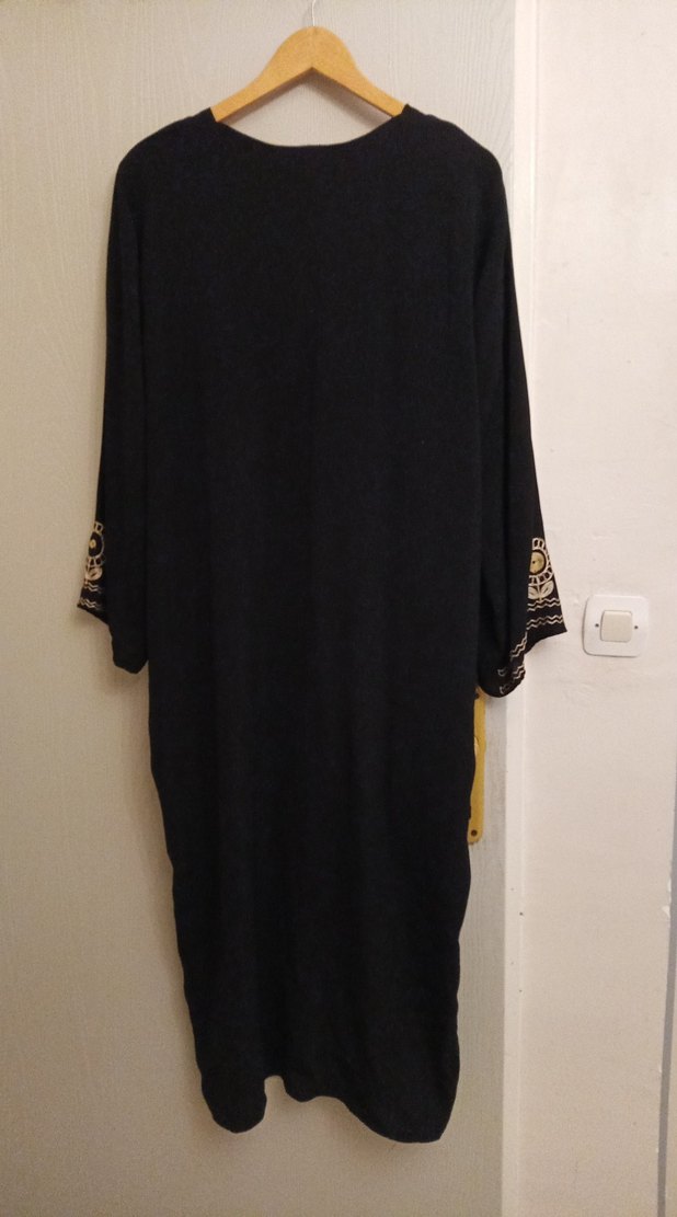 Kadın Siyah Altın İşlemeli Uzun Bohem Elbise - Görsel 3