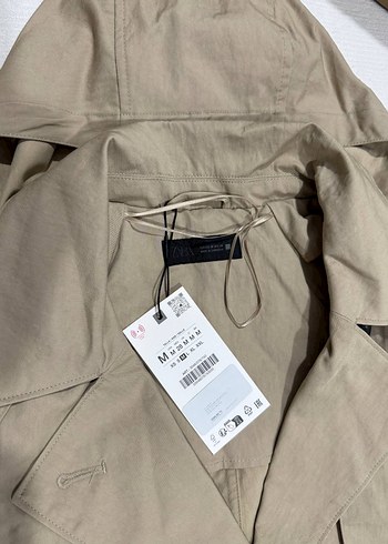 ZARA ÇIKARILABİLİR KAPÜŞONLU KISA TRENÇKOT - Görsel 3