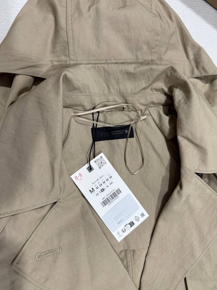 ZARA ÇIKARILABİLİR KAPÜŞONLU KISA TRENÇKOT - Görsel 3