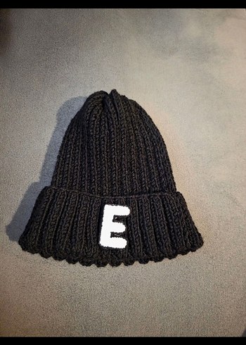 Kadın Siyah Örgü Bere E Harfi Nakışlı - Görsel 2