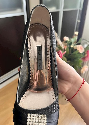 Siyah Payetli İnce Topuklu Kadın Ayakkabı - Görsel 3