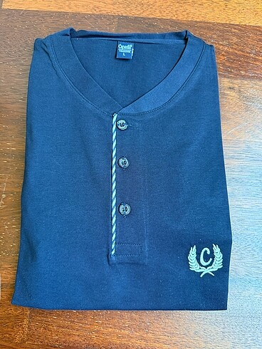 Kısa kollu şortlu erkek pijama takımı - Görsel 2