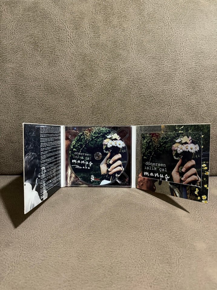 Manuş Baba Dönersen Islık Çal Orjinal Albüm CD - Görsel 4