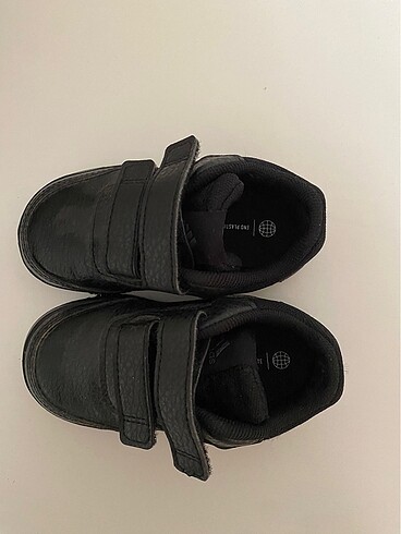 21 Beden siyah Renk Adidas bebek ayakkabısı