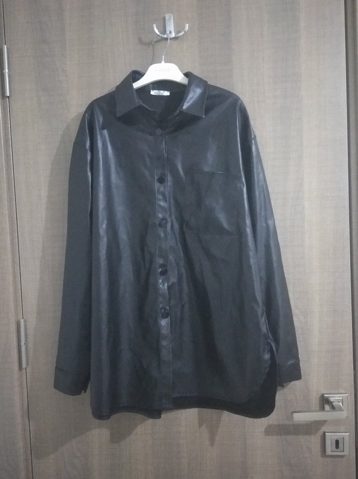 Düğmeli Siyah Deri Kadın Ceket - Görsel 2