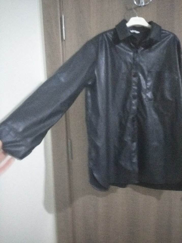 Düğmeli Siyah Deri Kadın Ceket - Görsel 3