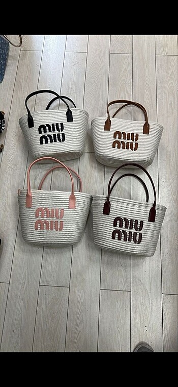 Beden Miu miu hasır çanta