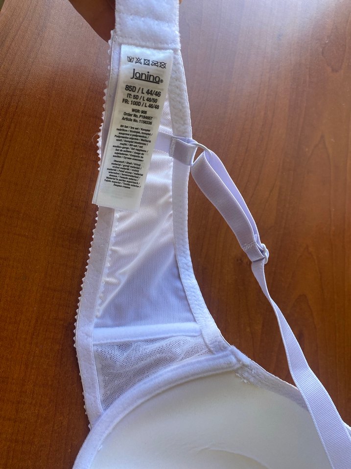 Yurtdışından Beyaz Dantelli Midi Sütyen 85D - Görsel 5