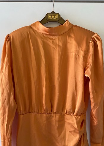 Bej Parlak Midi Drapeli Kadın Elbise - Görsel 3