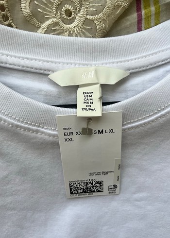 m Beden beyaz Renk H&M beyaz tişört