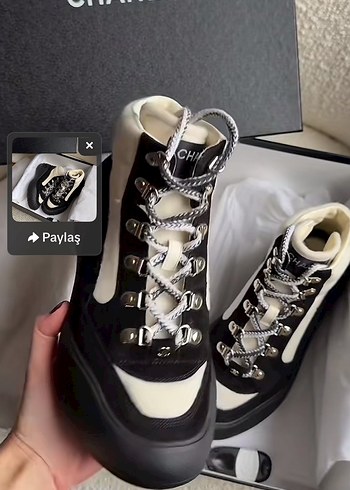 CHANEL Beyaz Siyah Dolgu Topuklu Spor Ayakkabı - Görsel 2