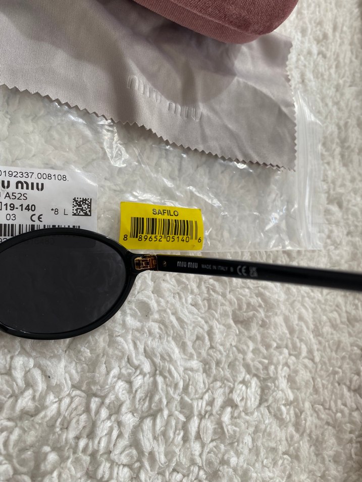 Miu Miu Kadın Gri Kürklü Güneş Gözlüğü - Görsel 3