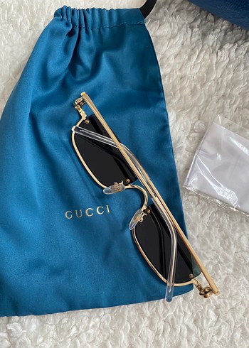 Altın Renk Minimalist Kadın Güneş Gözlüğü - Görsel 4