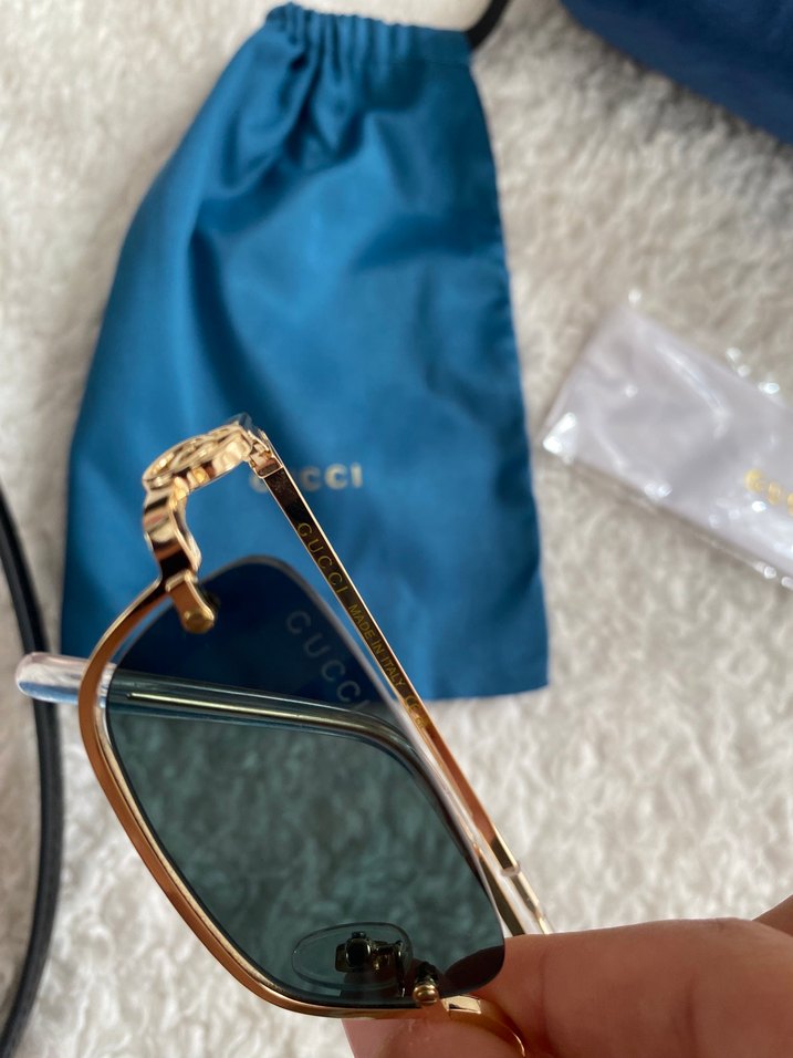 Altın Renk Minimalist Kadın Güneş Gözlüğü - Görsel 3