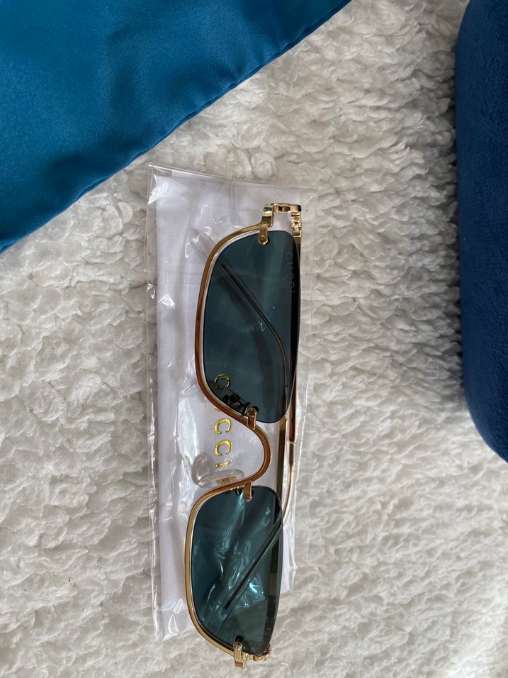 Altın Renk Minimalist Kadın Güneş Gözlüğü - Görsel 2