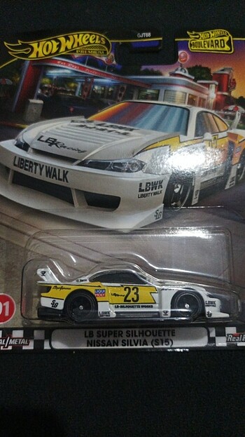 LB SUPER SILHOUETTE NISSAN SILVIA (S15)