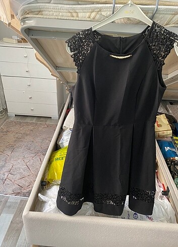 Siyah kısa elbise 