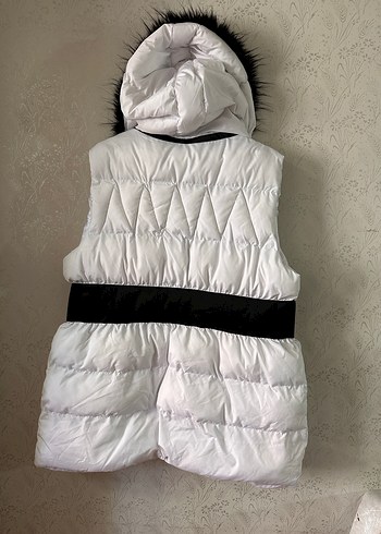 Siyah Kürklü Beyaz Şişme Yelek - Görsel 4