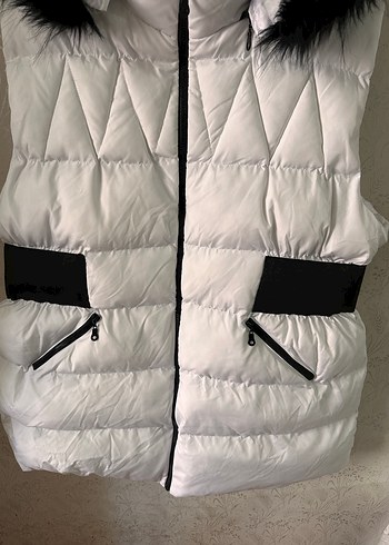 Siyah Kürklü Beyaz Şişme Yelek - Görsel 2