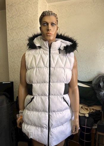 Siyah Kürklü Beyaz Şişme Yelek - Görsel 7