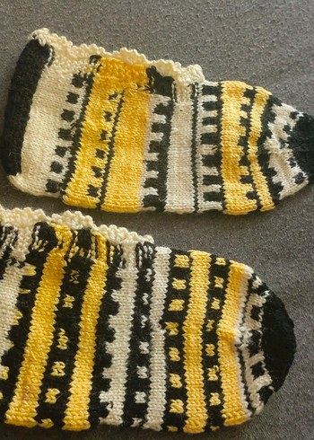 Sarı Beyaz yeşil renkli patik - Görsel 3