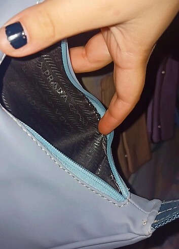 Prada marka bayan omuz çantası