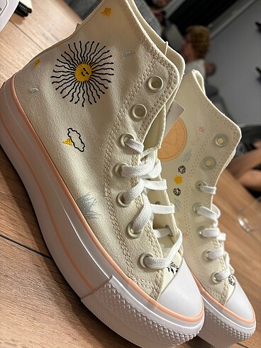 Converse Converse