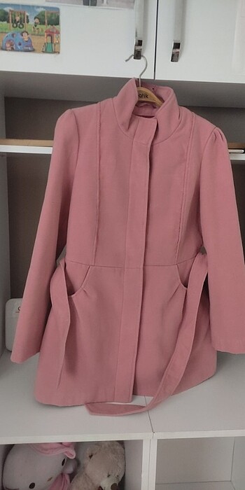 Ole Henriksen Pembe içi astarlı kaban