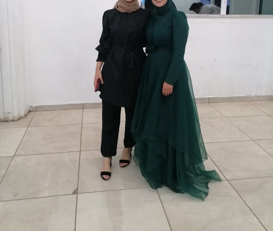 Uzun Kollu Drapeli Yeşil Tesettür Elbise - Görsel 2