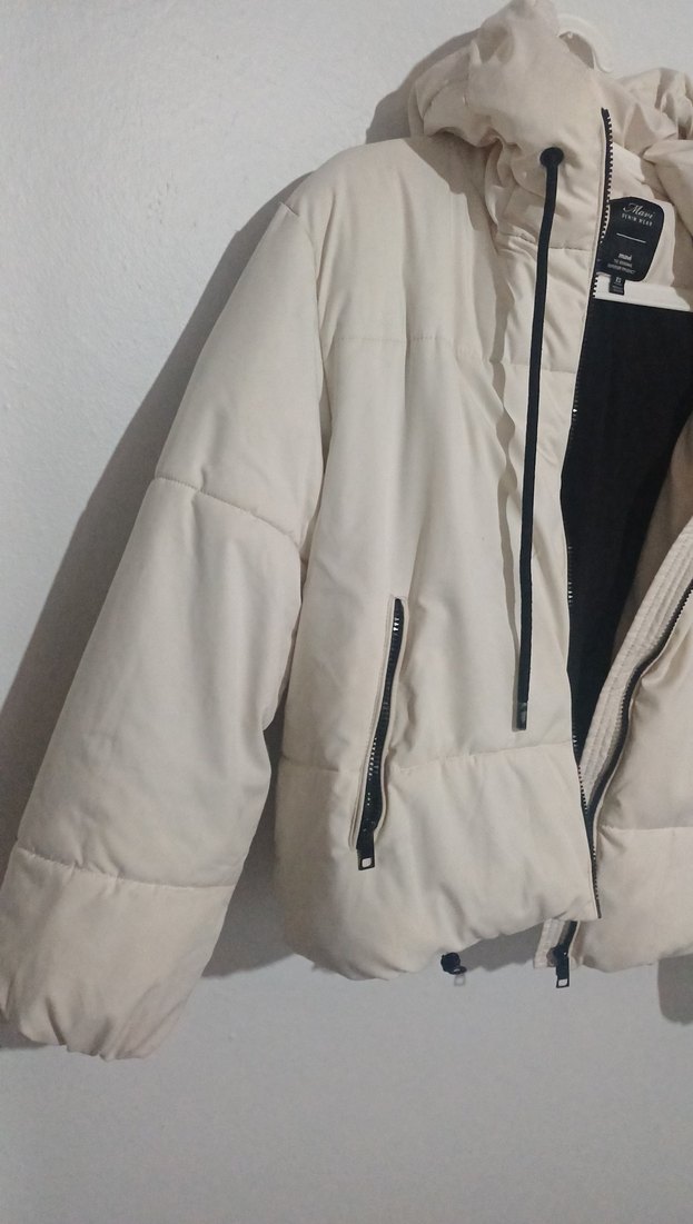 Kadın Beyaz Kapüşonlu Fermuarlı Kış Montu - Görsel 4